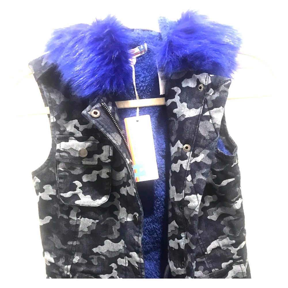 ⭐️HP⭐️ Vintage Havana vest w/blue faux fur trim